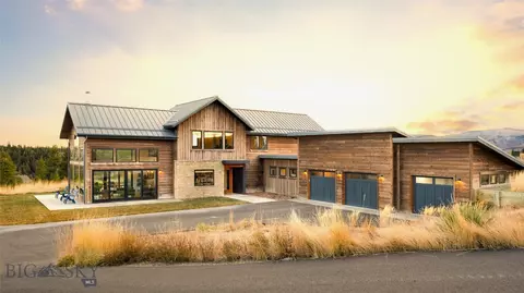 4055 Sunset Ridge Dr, Helena, MT 59602