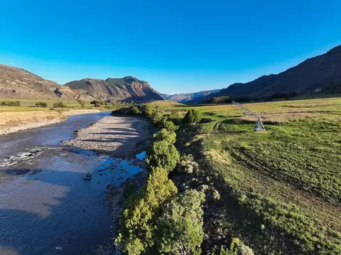 Undisclosed, Gardiner, MT 59030