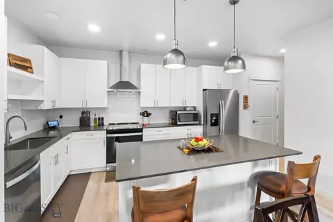 2221 Willow Dr #D 123, Livingston, MT 59047
