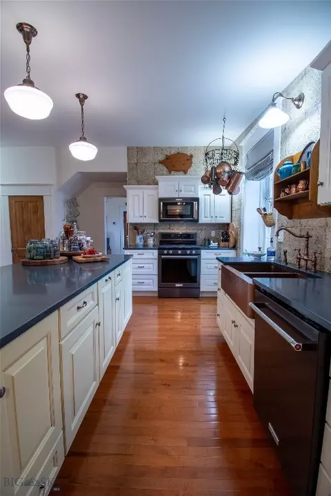 Kitchen - 601 Mcleod, Big Timber, MT 59011 photo 5 of 9