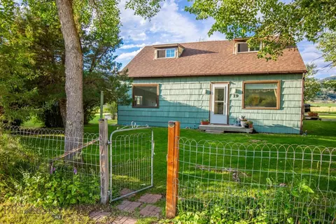 19 Apple Rose Dr E, Anaconda, MT 59711