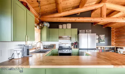 Kitchen - 283 Hayfield Loop Trl, Ennis, MT 59729 photo 3 of 4