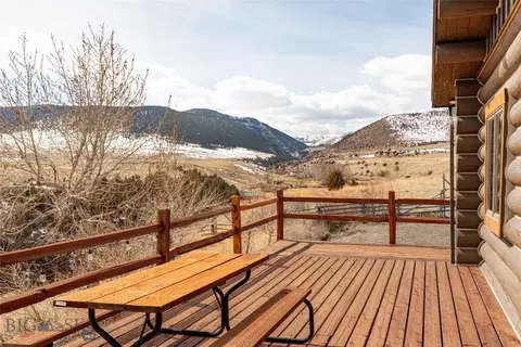 Exterior - 283 Hayfield Loop Trl, Ennis, MT 59729 photo 3 of 9