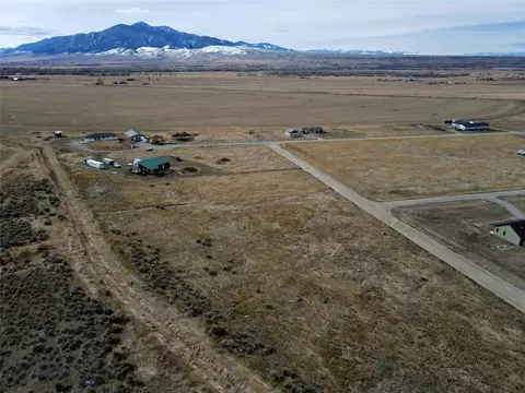 27 Fools Gold Ln, Sheridan, MT 59749