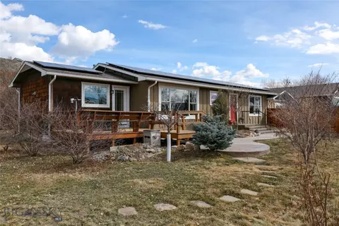 14 Gardiner View Rd, Gardiner, MT 59030