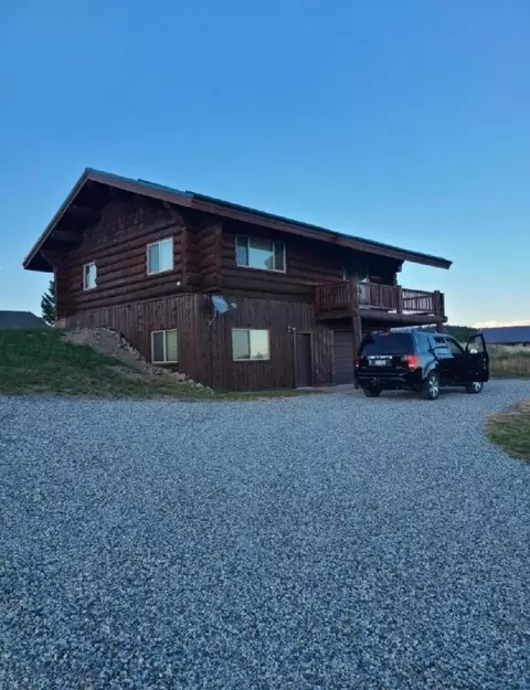 470 Aspen Loop Rd, West Yellowstone, MT 59758