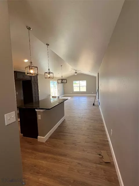 81 Avon Cir, Butte, MT 59701 photo 6