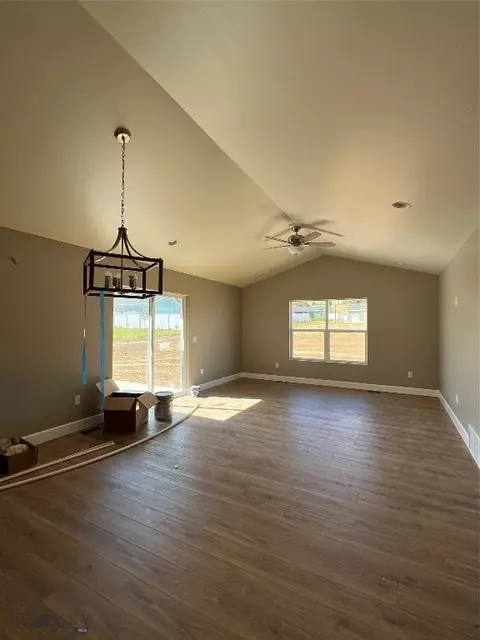 81 Avon Cir, Butte, MT 59701 photo 4