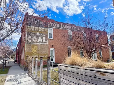 214 S 2nd St #B, Livingston, MT 59047