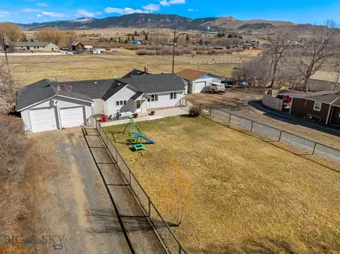 117 2nd St E, Whitehall, MT 59759