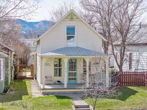 414 S 2nd St, Livingston, MT 59047