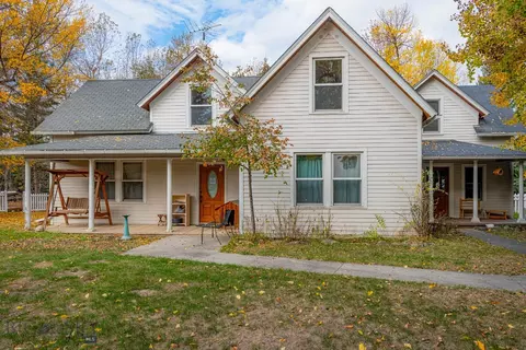 12 Lovers Ln, Absarokee, MT 59001