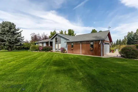 585 Painted Canyon Dr, Bozeman, MT 59718