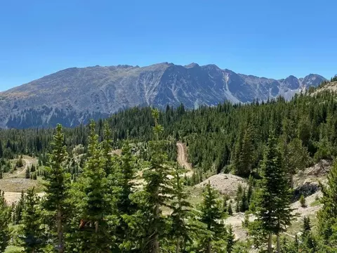 694 Trapper Creek Rd, Dillon, MT 59725