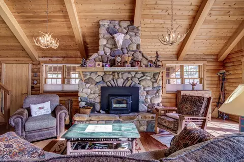 Living - 54 Torry Rd, Cameron, MT 59720 photo 3 of 8