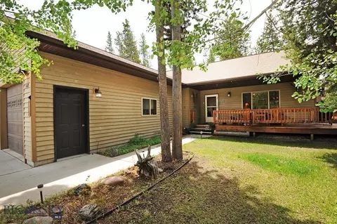 508 Cascade Ave, West Yellowstone, MT 59758