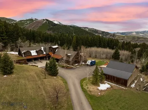 327 S Big Elk Meadow Rd, Gallatin Gateway, MT 59730