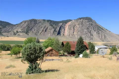 566 Us Highway 89 S, Gardiner, MT 59030