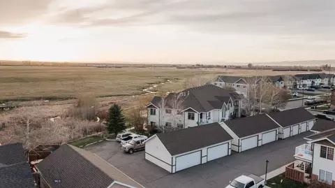 5690 Annie St #3B, Bozeman, MT 59718
