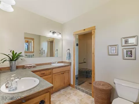 Bath - 494 E River Rd, Pray, MT 59065 photo 2 of 5