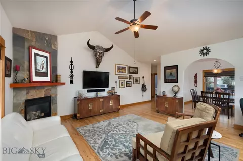 155 Morgan Creek Ln, Bozeman, MT 59718