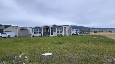 9 Mountain W, Winston, MT 59647
