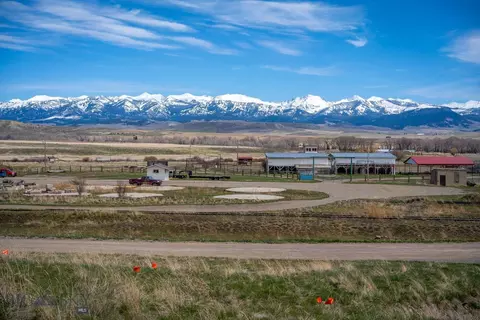 124 Cooper S, Wilsall, MT 59086