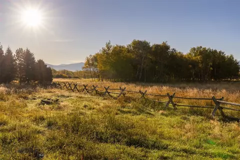 435 Deer Spring Ln, Bozeman, MT 59718 photo 46