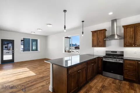 112 Horseshoe Loop, Bozeman, MT 59718