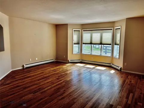 Living - 120 Rodeo Trl, Dillon, MT 59725 photo 3 of 5