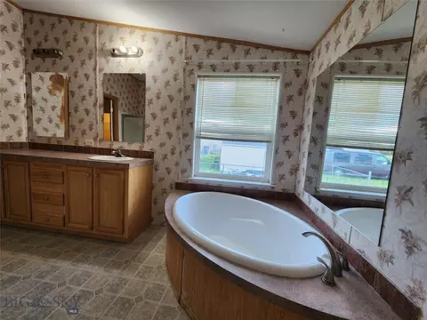 295 Astor, Belgrade, MT 59714 photo 14