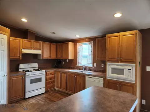 295 Astor, Belgrade, MT 59714 photo 8