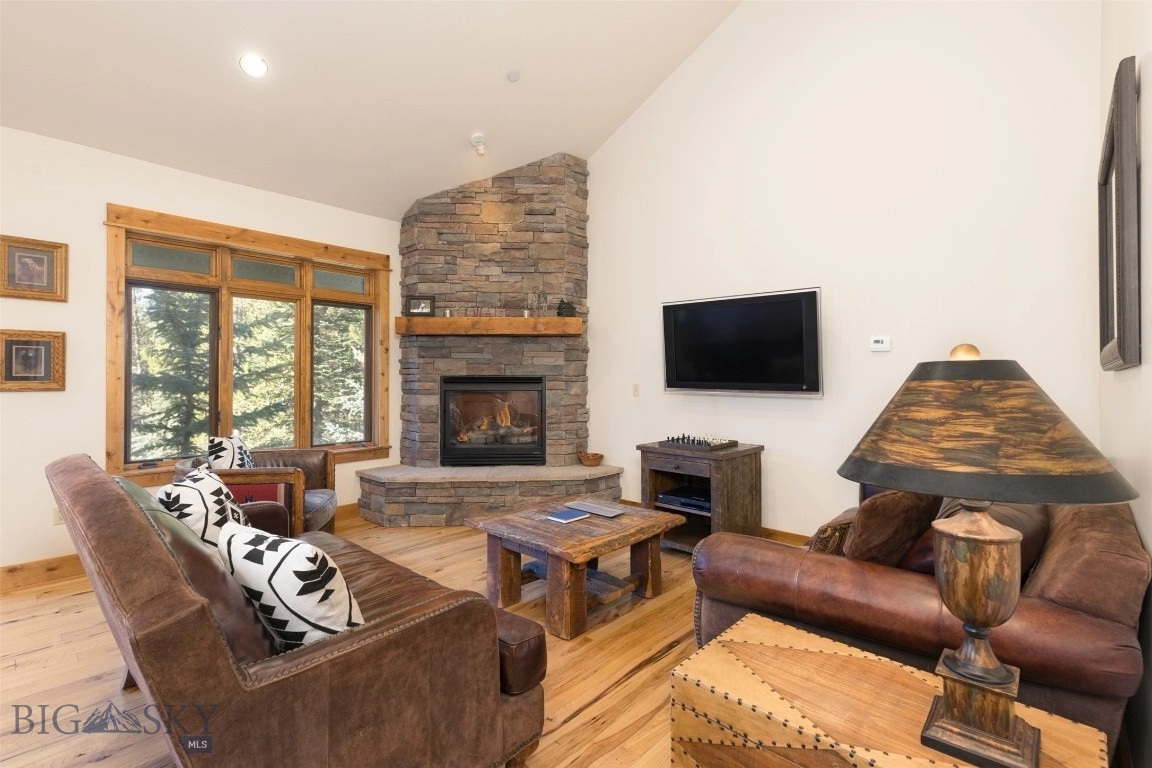 37 Heavy Runner Rd Unit B  