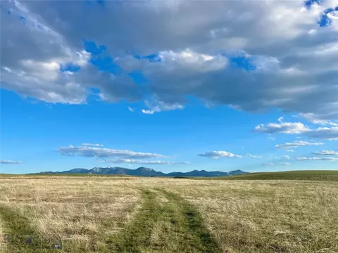 945 Dancing Winds Rd, Dillon, MT 59725 photo 2