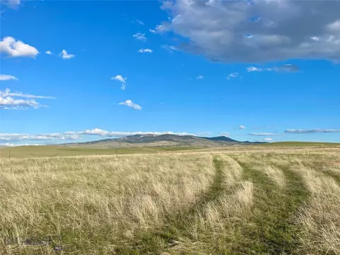 945 Dancing Winds Rd, Dillon, MT 59725 photo 3