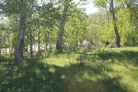 1531 B Main Boulder Rd, Big Timber, MT 59052