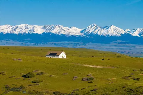 14 Dillon Gulch Rd, Big Timber, MT 59011