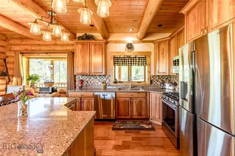 Kitchen - 66 Dutchman Trl, Cameron, MT 59720 photo 3 of 4