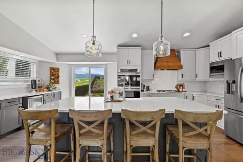 1220 E Curtiss St, Bozeman, MT 59715
