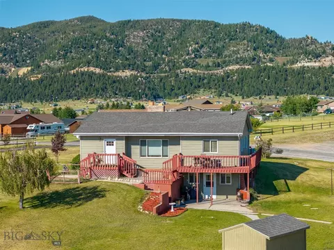 155 Larkspur Ln, Butte, MT 59701