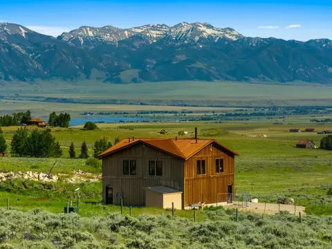 74 Falcon Ln, Mcallister, MT 59740