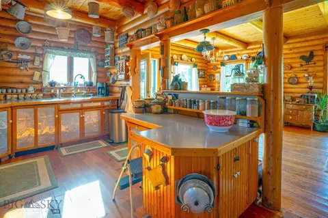 6 West St, Pony, MT 59747 photo 5