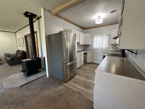 305 Everett, Big Timber, MT 59011 photo 16