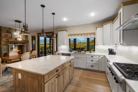 Kitchen - 4243 E Baseline Rd, Belgrade, MT 59714 photo 3 of 7