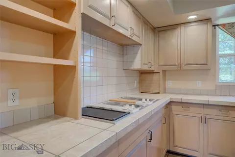 Kitchen - 119 Bennett Dr, Bozeman, MT 59715 photo 6 of 6