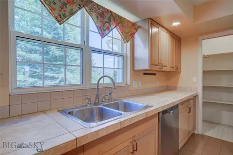 Kitchen - 119 Bennett Dr, Bozeman, MT 59715 photo 3 of 6