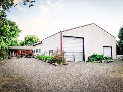 120 S M St, Livingston, MT 59047