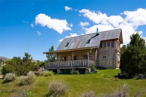 113 E North St, Virginia City, MT 59755