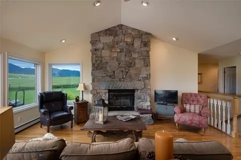 166 Mcgee Dr, Bozeman, MT 59715 photo 6