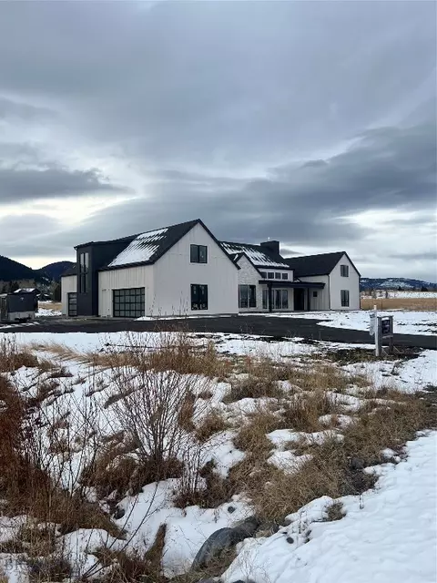 671 Clancy Way, Bozeman, MT 59718 photo 2